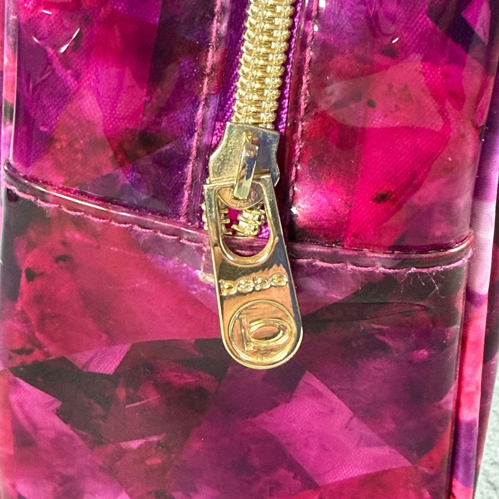 Bebe Pink Purple Geometric Crystal Print Makeup Bag Cosmetic Case Glossy Gold - Picture 3 of 6